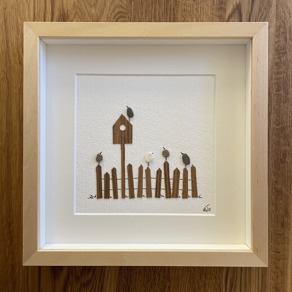 BILD UNIKAT Vögel auf Zaun mit Vogelhaus – Bild 3