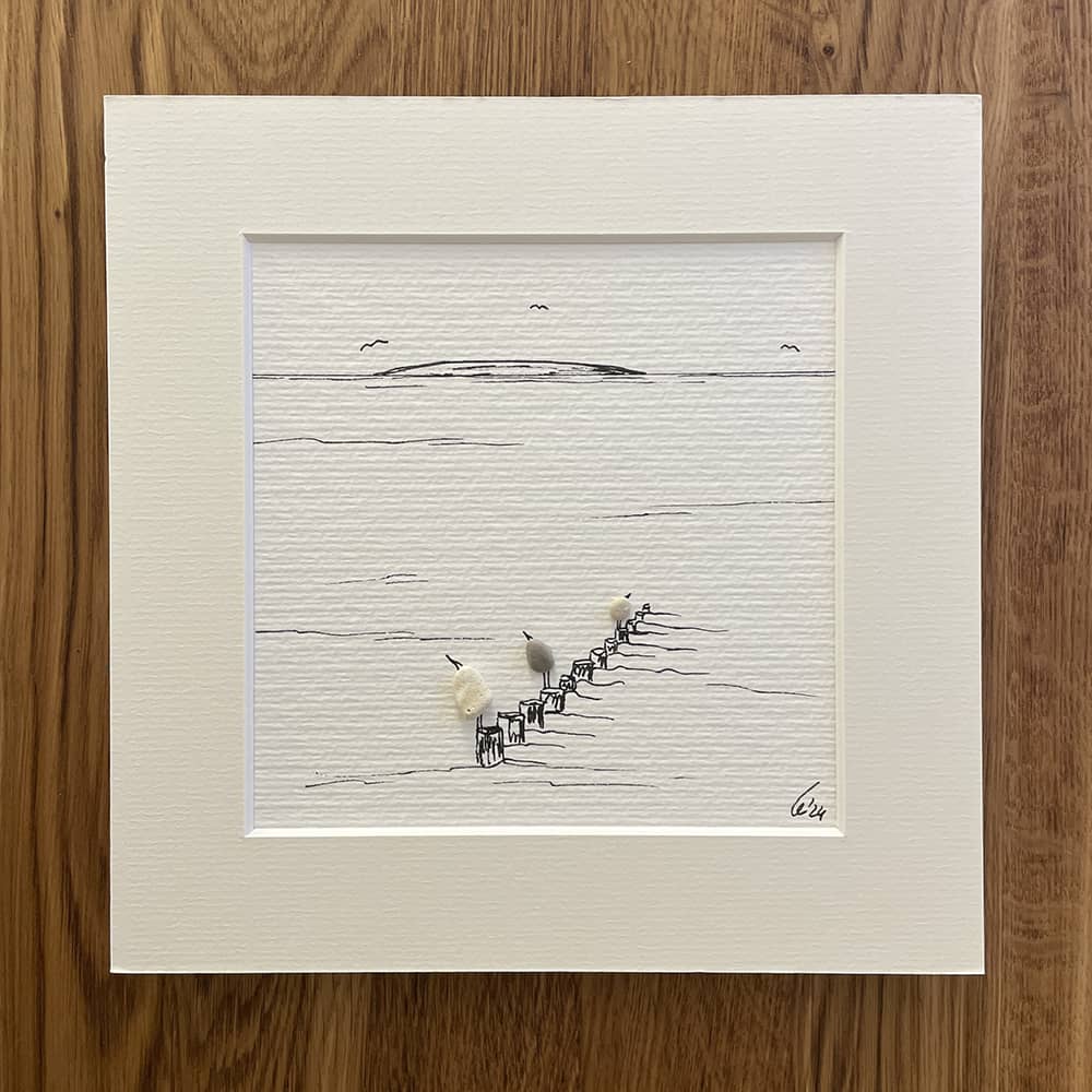 BILD UNIKAT Möwen auf Pfählen am Strand – Bild 4